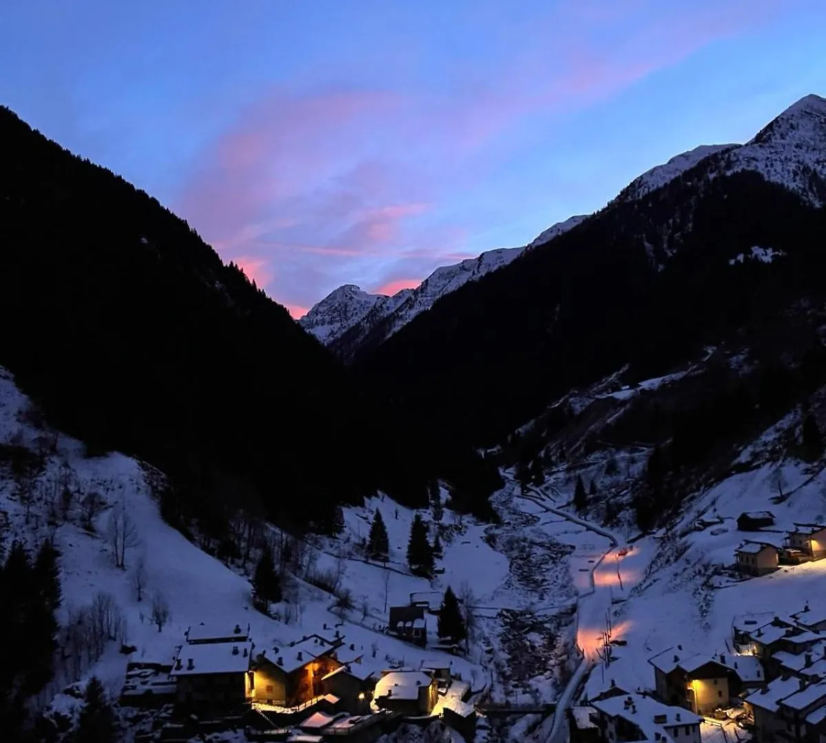 Albergo Vallunga Tartano 3*,  Italy