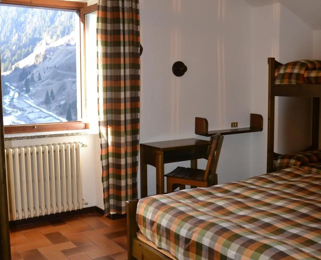 Albergo Vallunga Tartano 3*,  Italy